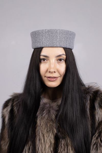 Капелюх таблетка кашемірова D.Hats сірого кольору 2868644870 фото