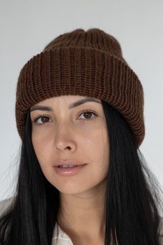 В'язана шапка утеплена трикотажна D.Hats коричневого кольору 2435971805 фото