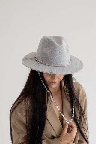 Капелюх федора з вовни з ланцюгом та замшевою мотузкою D.Hats Світло сірий 2424947129 фото