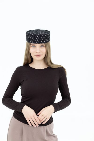Капелюх таблетка котонова в дрібний горох D.Hats колір чорний 3041920251 фото