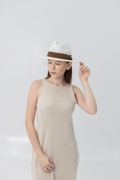 Плетений капелюх федора з коричневою стрічкою D.Hats білий 3109497921 фото