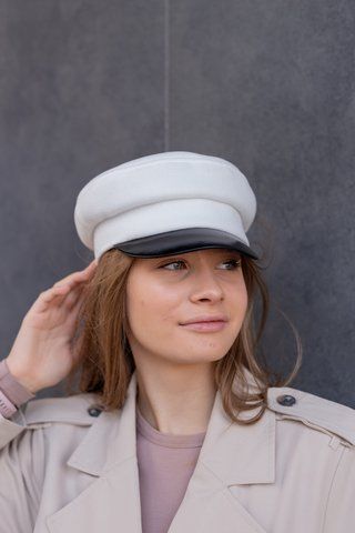 Кепі кашемірова зі шкіряним козирком D.Hats колір молочний 2387193072 фото