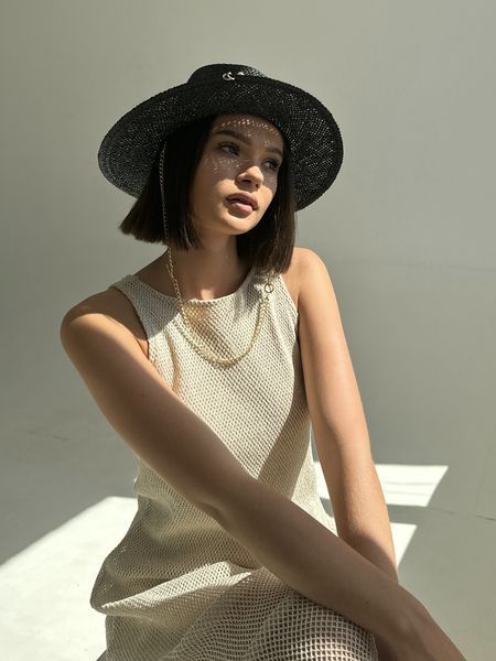 Капелюх Федора жіночий D.Hats з рафія з ланцюгом золото з кільцями чорний 2301874493 фото