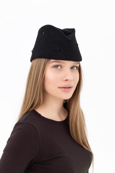Пилотка из кашемира расшита стеклярусом D.Hats черного цвета. 2800830858bid фото