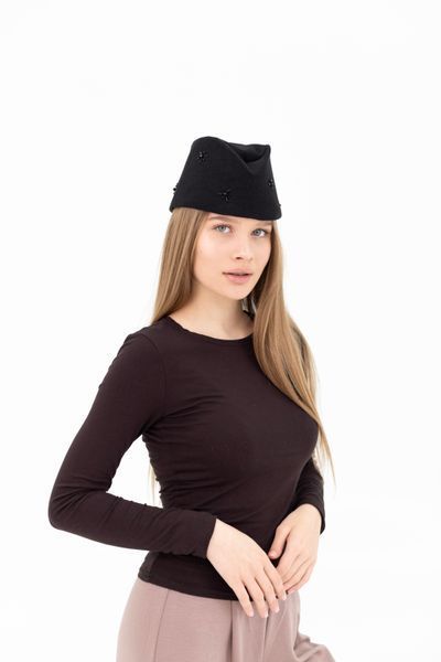 Пилотка из кашемира расшита стеклярусом D.Hats черного цвета. 2800830858bid фото