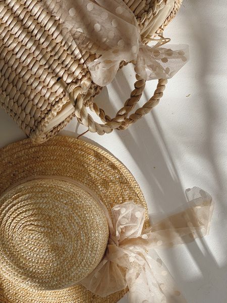 Корзина и соломенная шляпа из соломки с бежевым бантиком комплект D.Hats цвет бежевый 733948958 фото