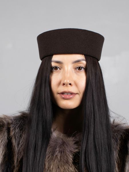 Шляпа таблетка кашемировая D.Hats коричневого цвета 2863054127 фото